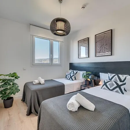 Xpce Sky Towers - Parking Free Apartment Malaga Exterior photo
