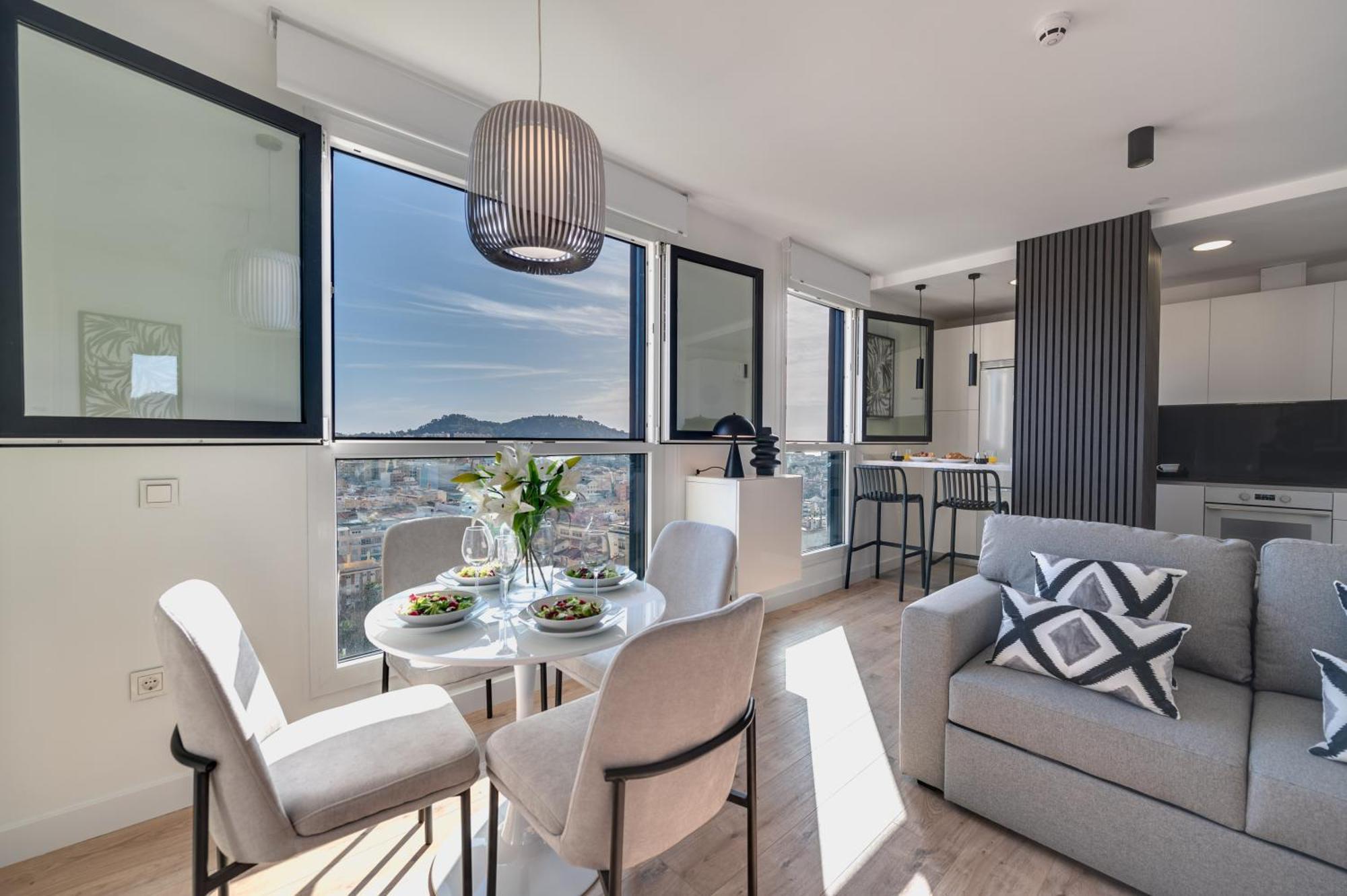 Xpce Sky Towers - Parking Free Apartment Malaga