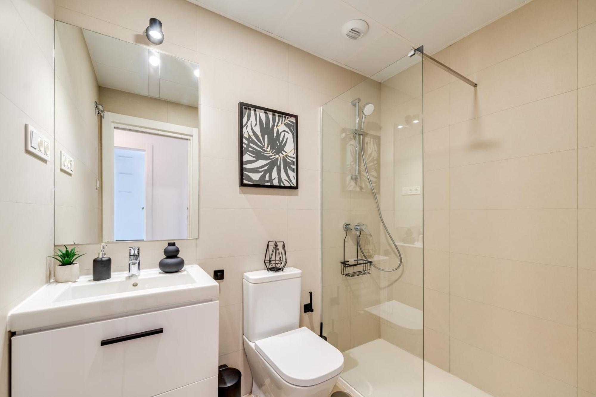 Xpce Sky Towers - Parking Free Apartment Malaga